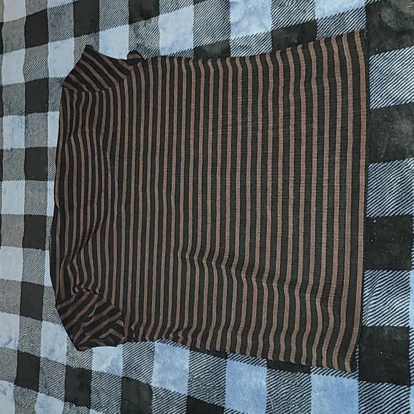 Vintage. Made in USA. Chico's Design. 5 % spandex. Women's v-neck size 0. - Picture 14 of 14